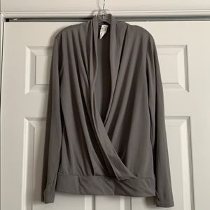 Crossed over athleisure grey top